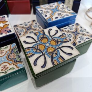 Caixa Grande Hispano Arabe - Artesã
