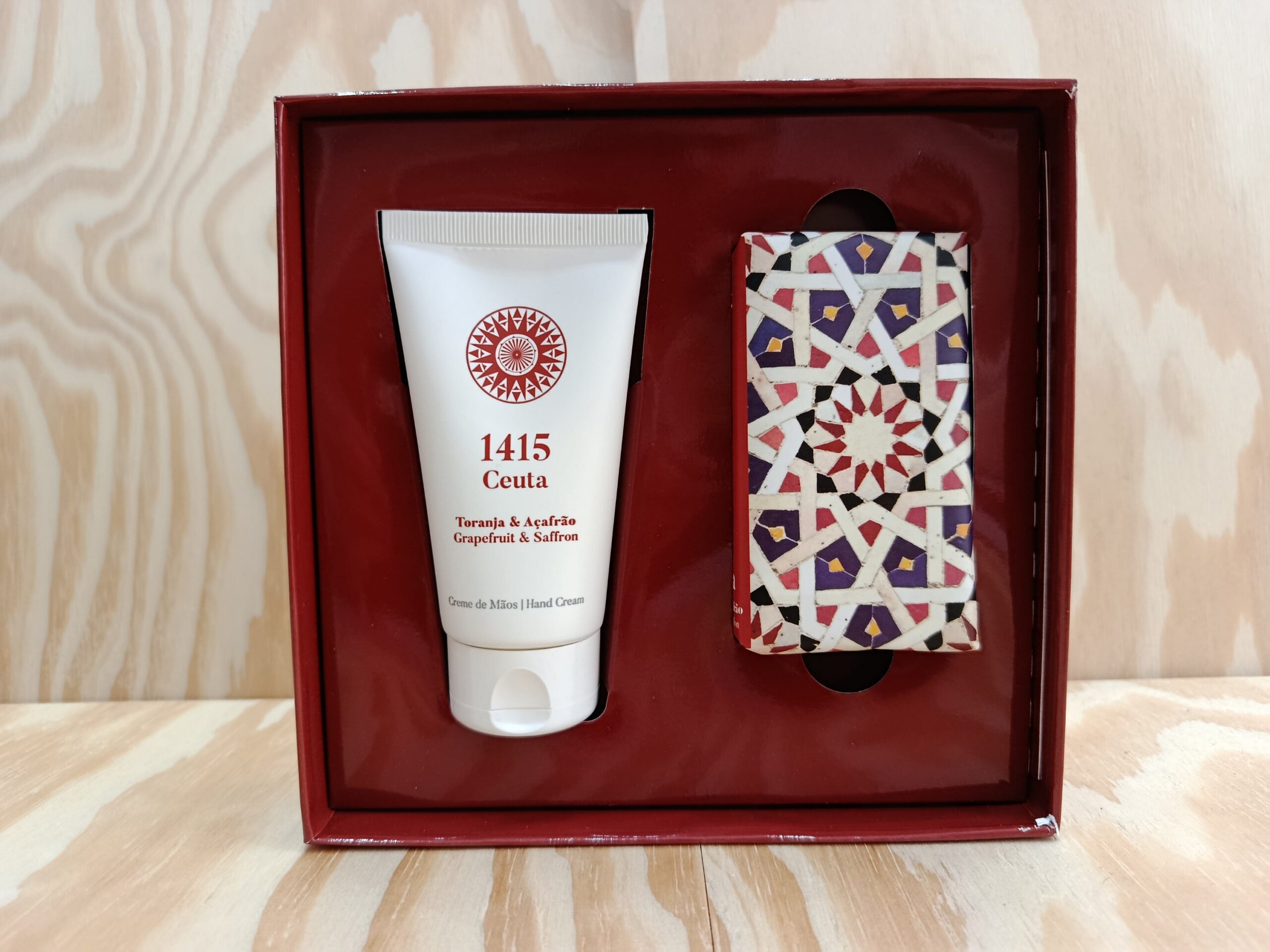 Coffret Ceuta, creme de maos e sabonete 150g